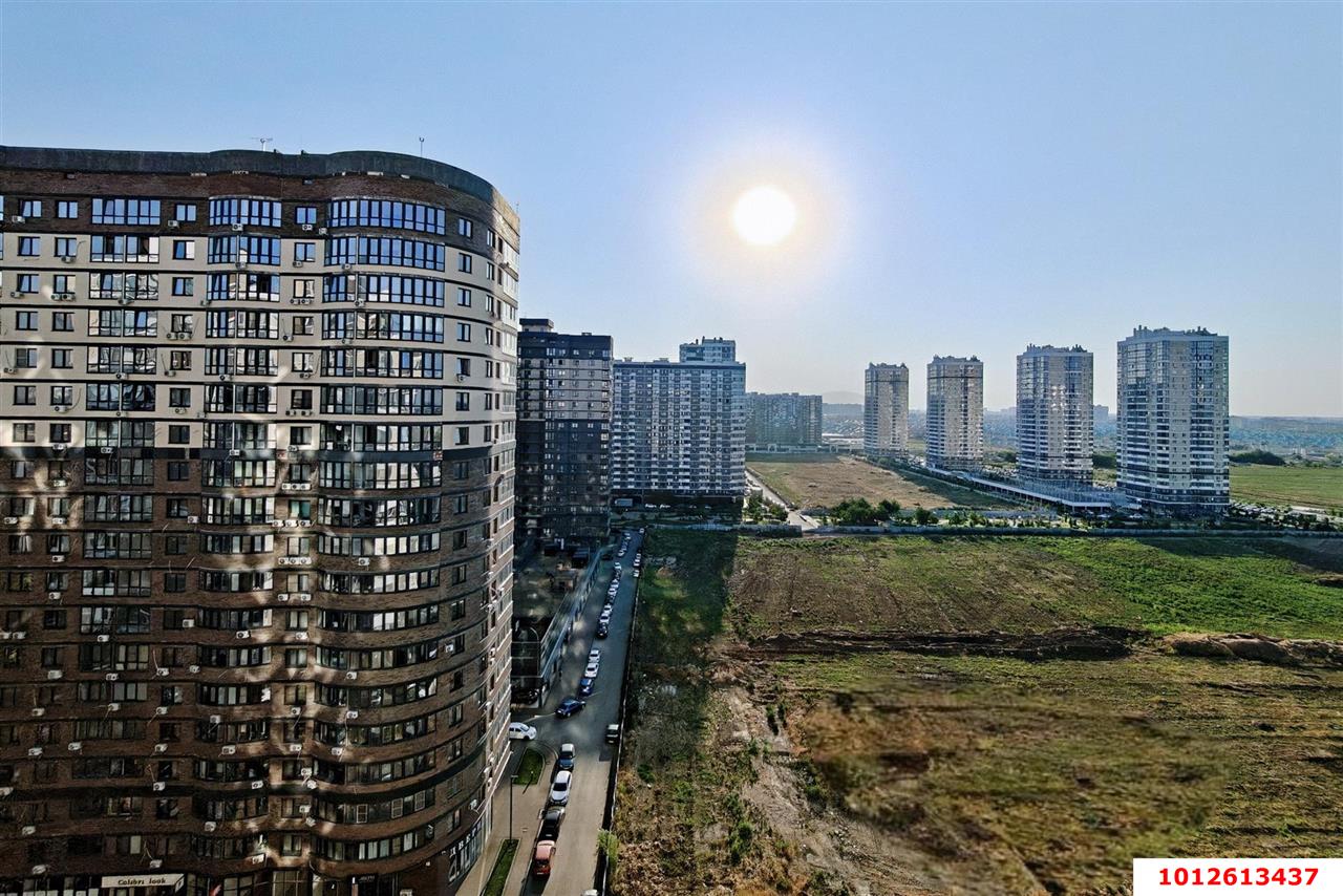 Фото №14: 1-комнатная квартира <span class="whitespace-nowrap">41 м²</span>, <span class="whitespace-nowrap">14/20 эт.</span> - Краснодар, Прикубанский внутригородской округ, Россинского, мкр. жилой комплекс Атлант, ул. Адмирала Крузенштерна, 6к3