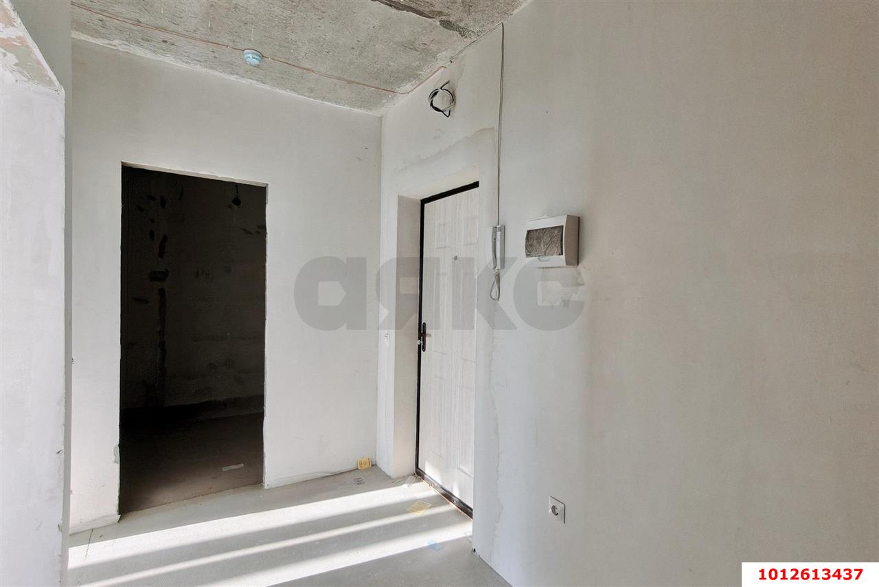 Фото №7: 1-комнатная квартира <span class="whitespace-nowrap">41 м²</span>, <span class="whitespace-nowrap">14/20 эт.</span> - Краснодар, Прикубанский внутригородской округ, Россинского, мкр. жилой комплекс Атлант, ул. Адмирала Крузенштерна, 6к3