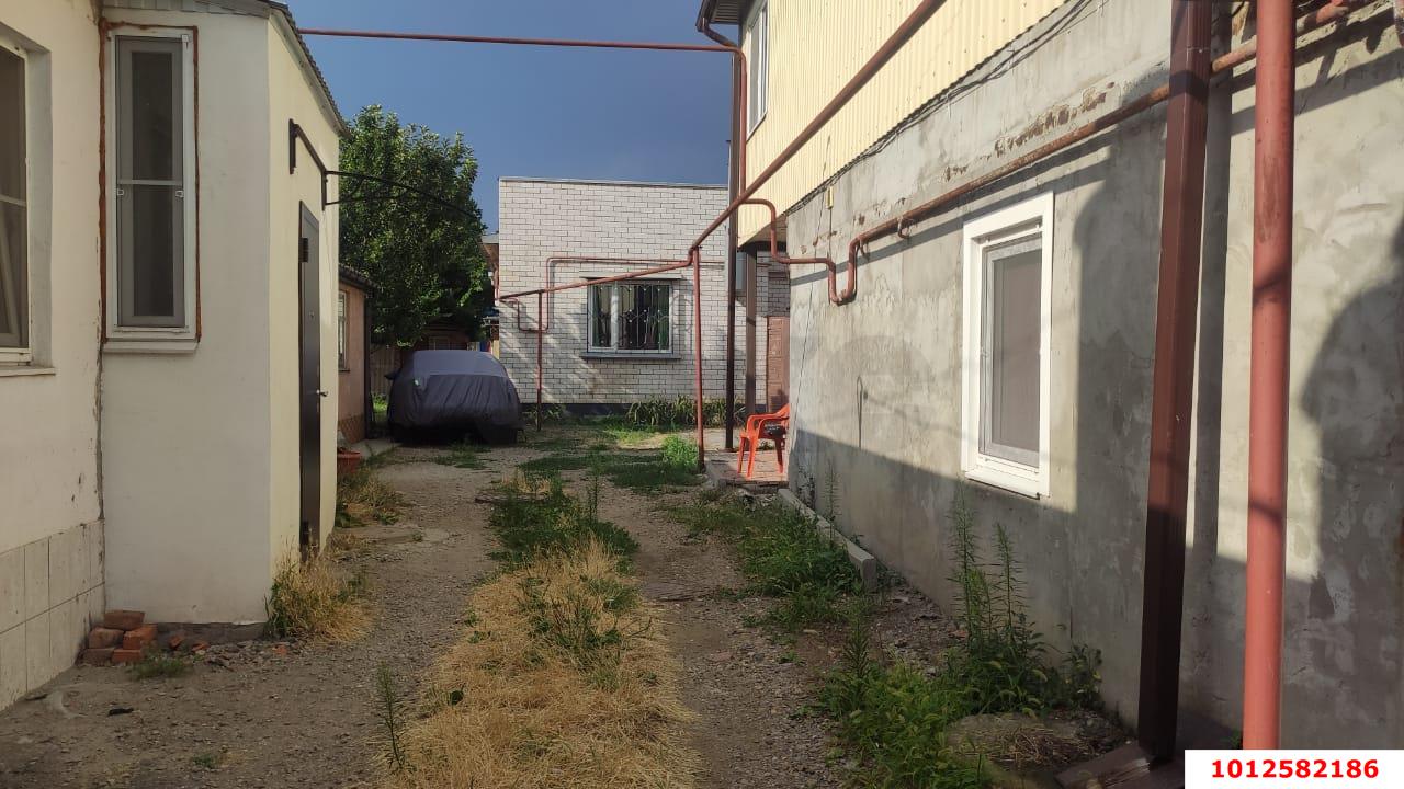 Фото №8: Часть дома 52 м² + 1 сот. - Краснодар, Центральный внутригородской округ, мкр. Центральный, ул. Будённого, 189