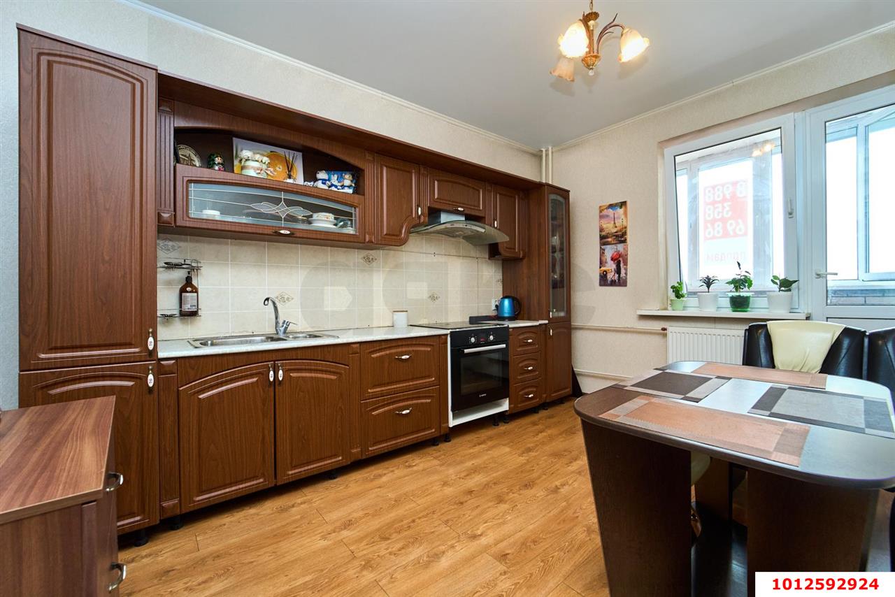 Фото №1: 1-комнатная квартира 46 м² - Краснодар, ул. Фабричная, 10