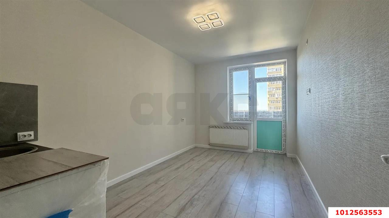 Фото №2: 1-комнатная квартира <span class="whitespace-nowrap">39 м²</span>, <span class="whitespace-nowrap">11/19 эт.</span> - Краснодар, Прикубанский внутригородской округ, мкр. Молодёжный, ул. Дубравная, 1