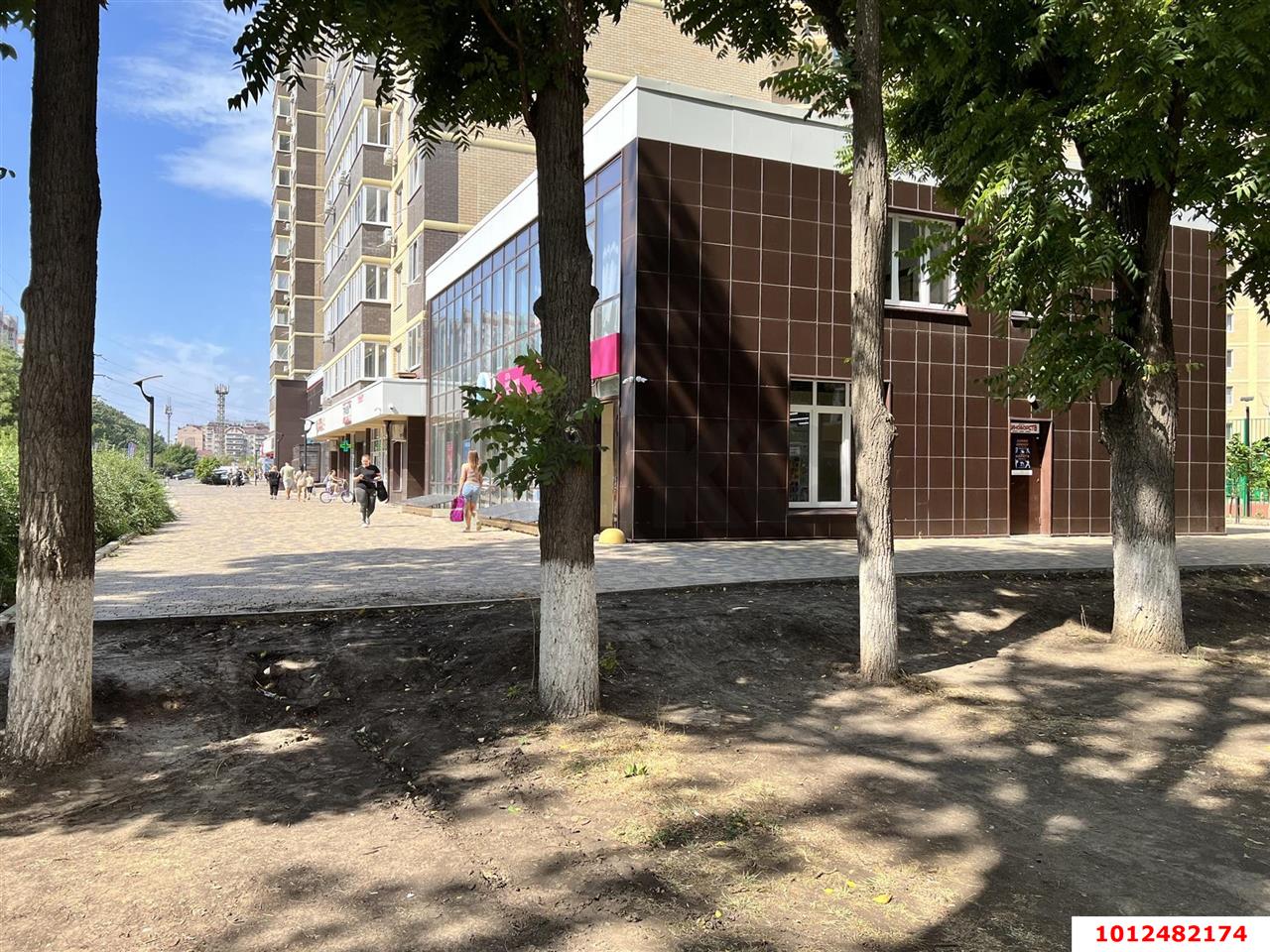 Фото №3: Торговое помещение 58 м² - Краснодар, жилой комплекс Свобода, ул. Домбайская, 55к7