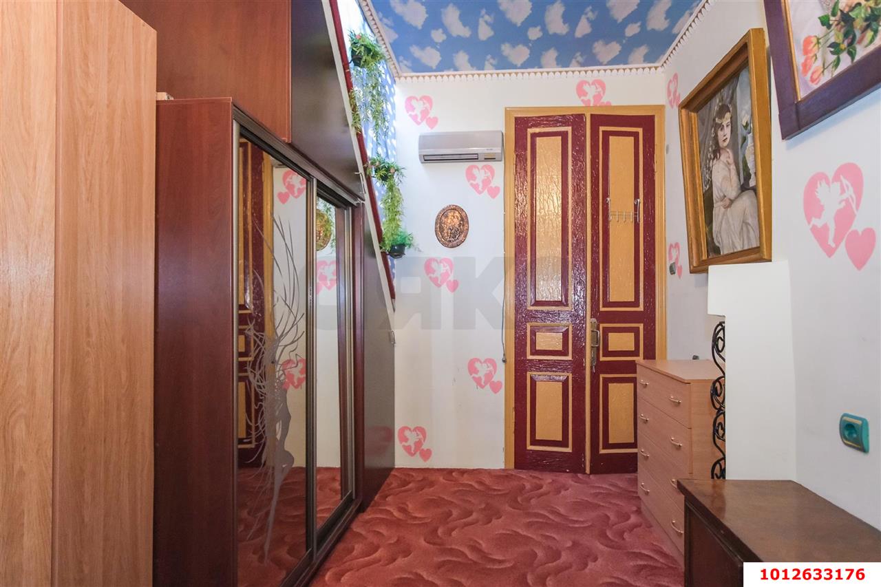 Фото №8: 4-комнатная квартира 103 м² - Краснодар, Западный внутригородской округ, мкр. Центральный, ул. Октябрьская, 162