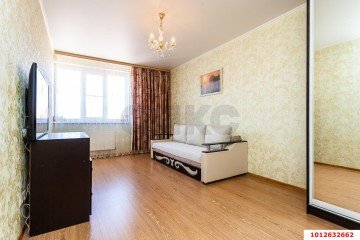 Фото №1: 2-комнатная квартира 65 м² - Краснодар, мкр. имени Петра Метальникова, ул. Московская, 158