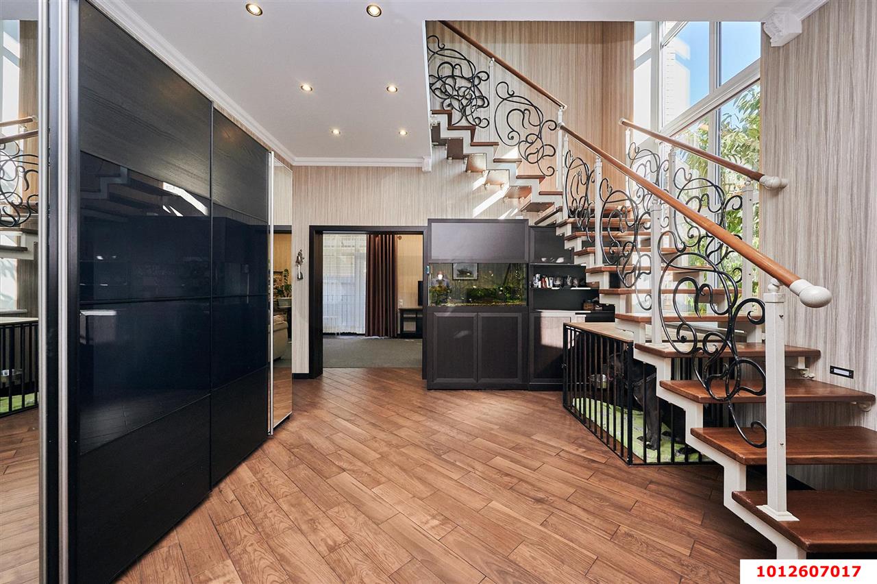 Фото №11: Дом 236 м² + 6 сот. - Краснодар, Прикубанский внутригородской округ, Микрохирургии глаза, мкр. СНТ № 1, ул. Абрикосовая, 556