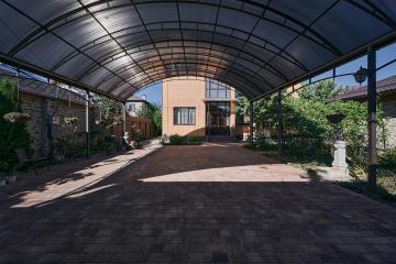 Фото №2: Дом 236 м² - Краснодар, мкр. СНТ № 1, ул. Абрикосовая, 556