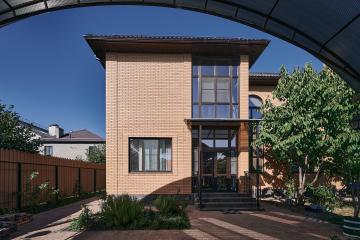 Фото №1: Дом 236 м² - Краснодар, мкр. СНТ № 1, ул. Абрикосовая, 556