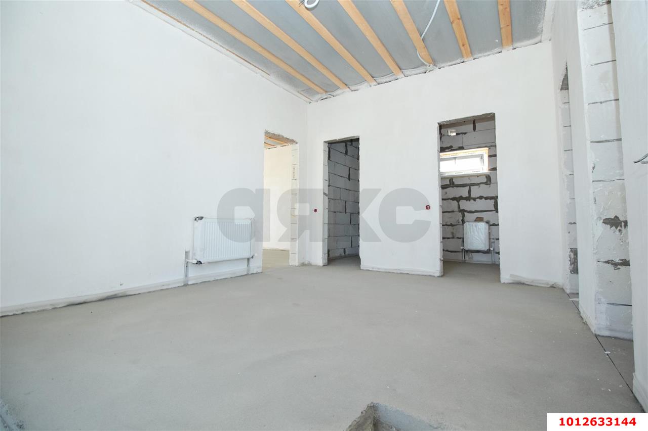 Фото №10: Дом <span class="whitespace-nowrap">165 м²</span> <span class="whitespace-nowrap">+ 4 сот.</span>, <span class="whitespace-nowrap">2 эт.</span> - Краснодар, мкр. Прикубанский внутригородской округ, пр-д 2-й Лоцманский, 5