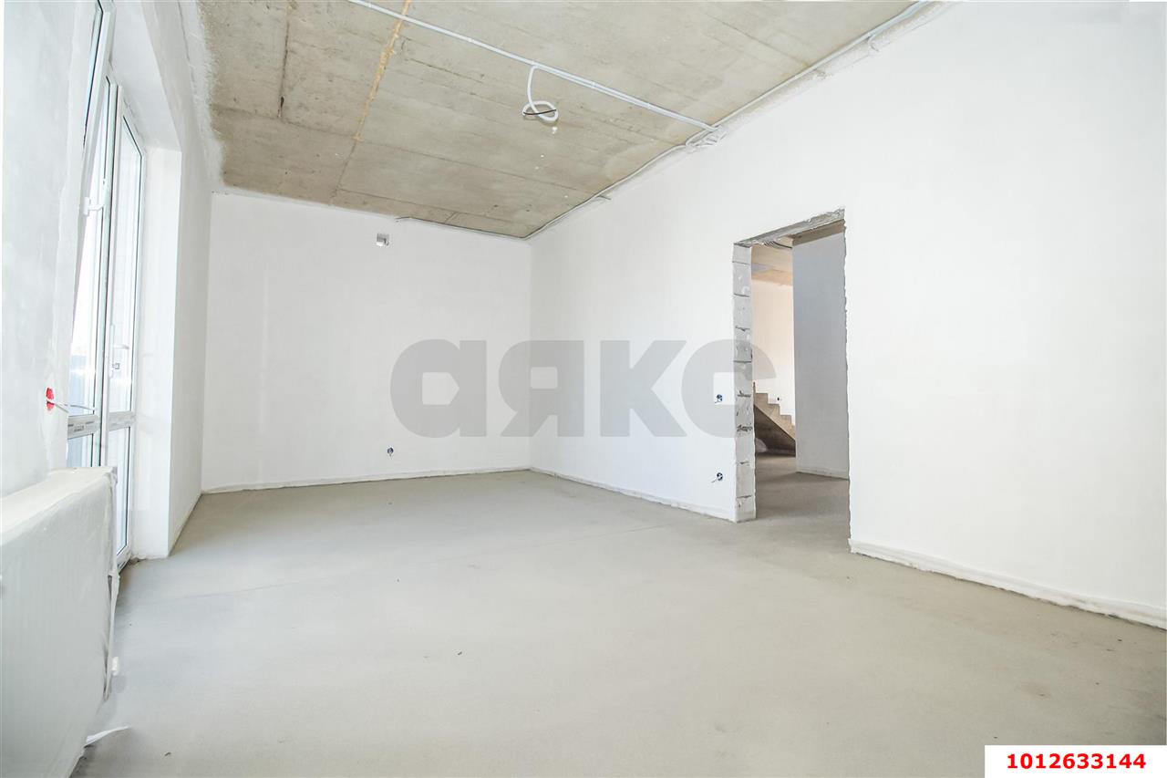 Фото №6: Дом <span class="whitespace-nowrap">165 м²</span> <span class="whitespace-nowrap">+ 4 сот.</span>, <span class="whitespace-nowrap">2 эт.</span> - Краснодар, мкр. Прикубанский внутригородской округ, пр-д 2-й Лоцманский, 5