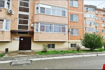 Фото №2: 2-комнатная квартира 61 м² - Яблоновский, ул. Космическая, 88к6