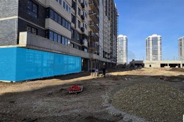 Фото №2: Торговое помещение 117 м² - Краснодар, мкр. Россинского, б-р Адмиралтейский, 1