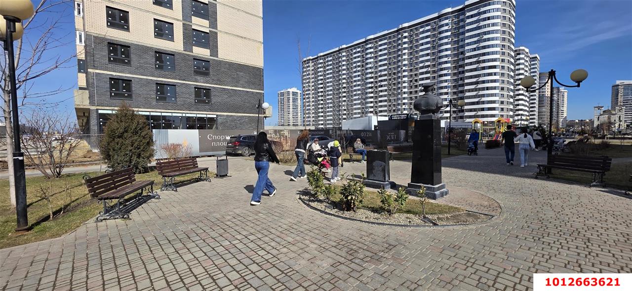 Фото №4: Торговое помещение 117 м² - Краснодар, Россинского, б-р Адмиралтейский, 1