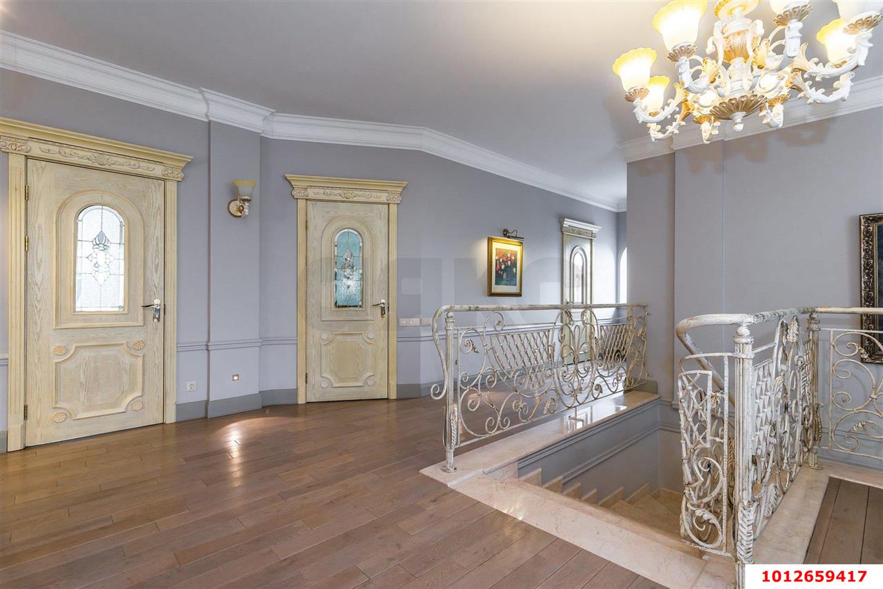 Фото №11: Дом 328 м² + 10 сот. - Краснодар, Центральный внутригородской округ, мкр. Дубинка, пр-д 2-й  Шевченко, 17