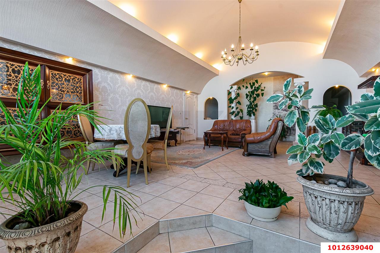 Фото №1: Дом 450 м² + 7 сот. - Краснодар, Славянский, ул. Красных Партизан, 1