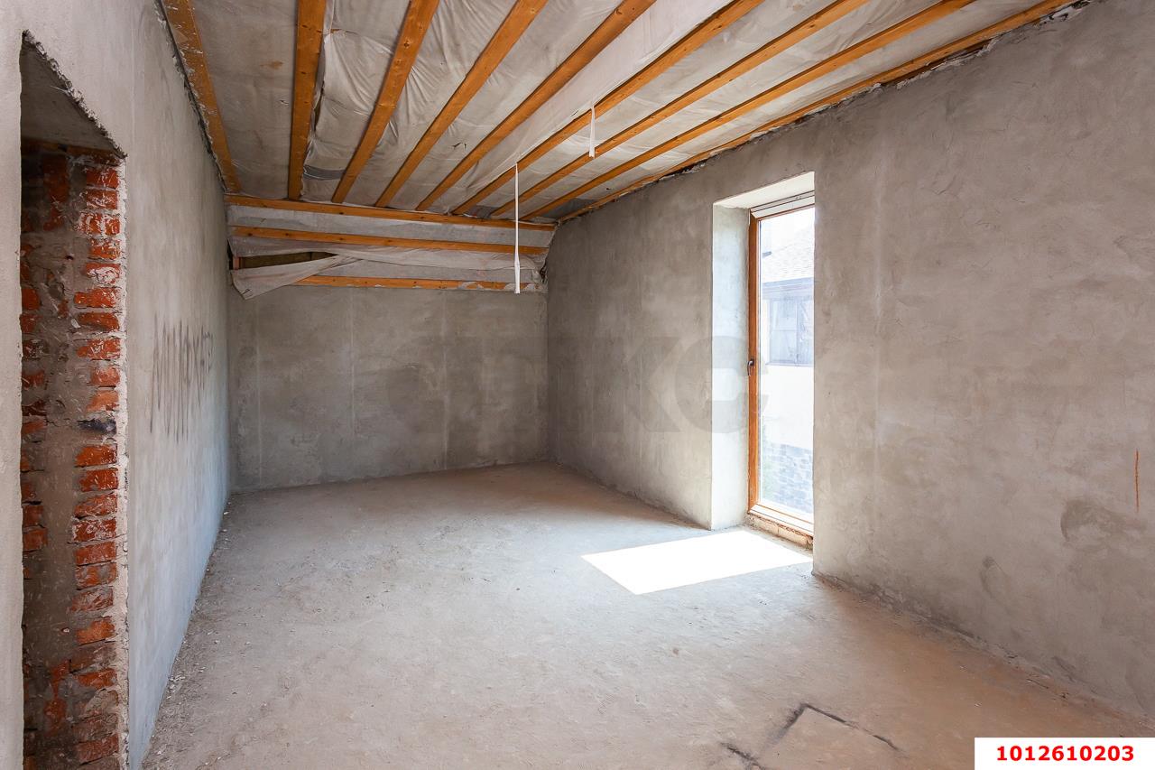 Фото №8: Дом 201 м² + 5.09 сот. - Краснодар, коттеджный  Зелёная Долина, ул. Феррарская, 6