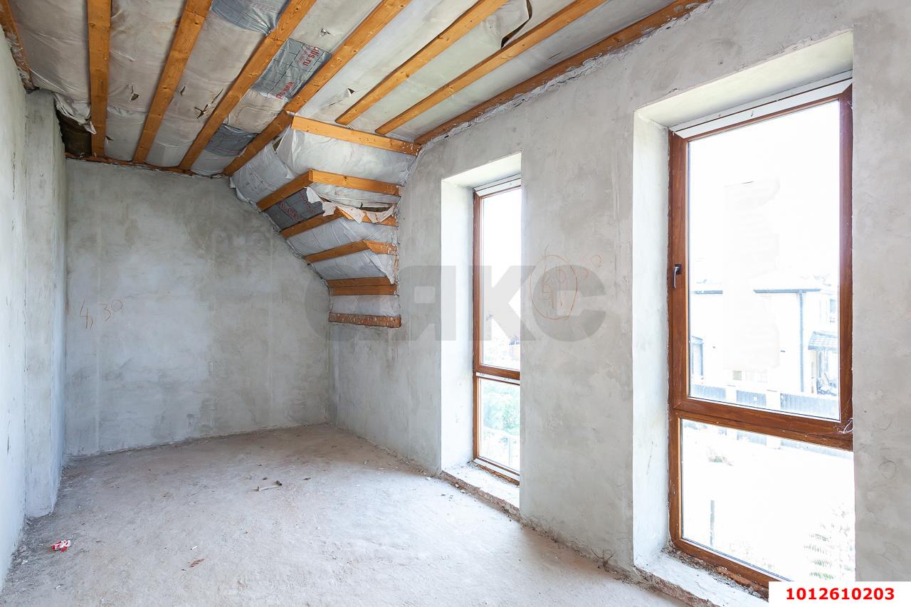 Фото №2: Дом 201 м² + 5.09 сот. - Краснодар, коттеджный  Зелёная Долина, ул. Феррарская, 6