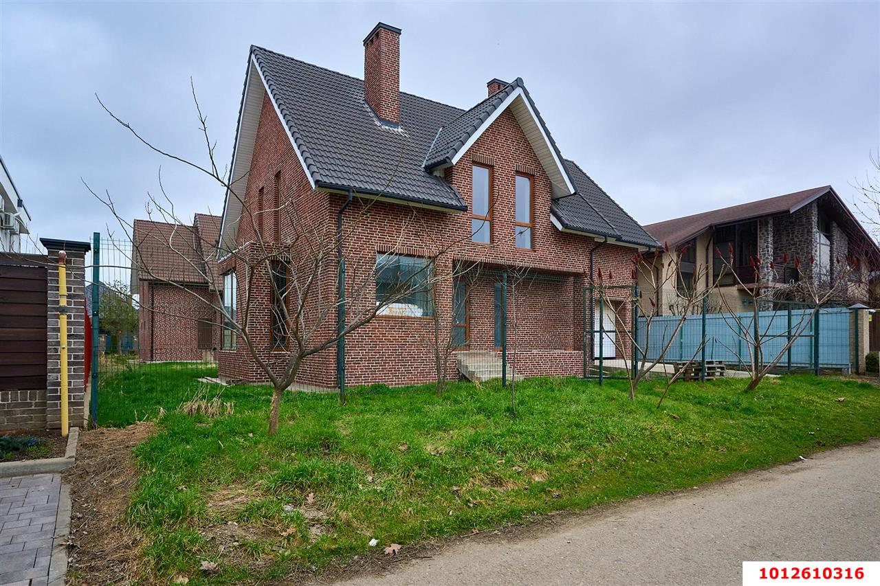 Фото №4: Дом 201 м² + 5.1 сот. - Краснодар, Прикубанский внутригородской округ, п. коттеджный  Зелёная Долина, ул. Феррарская, 6/1