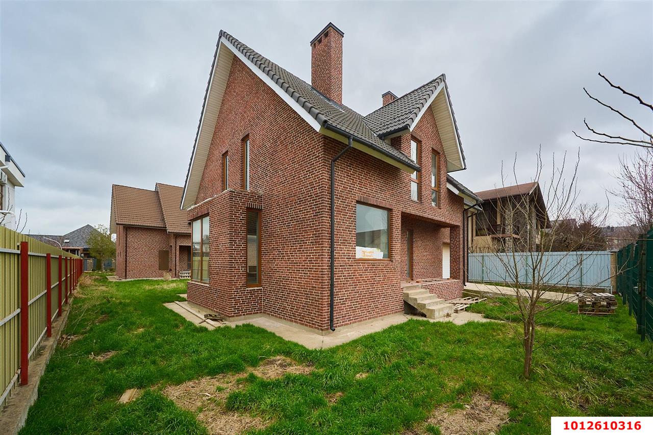 Фото №5: Дом 201 м² + 5.1 сот. - Краснодар, Прикубанский внутригородской округ, п. коттеджный  Зелёная Долина, ул. Феррарская, 6/1