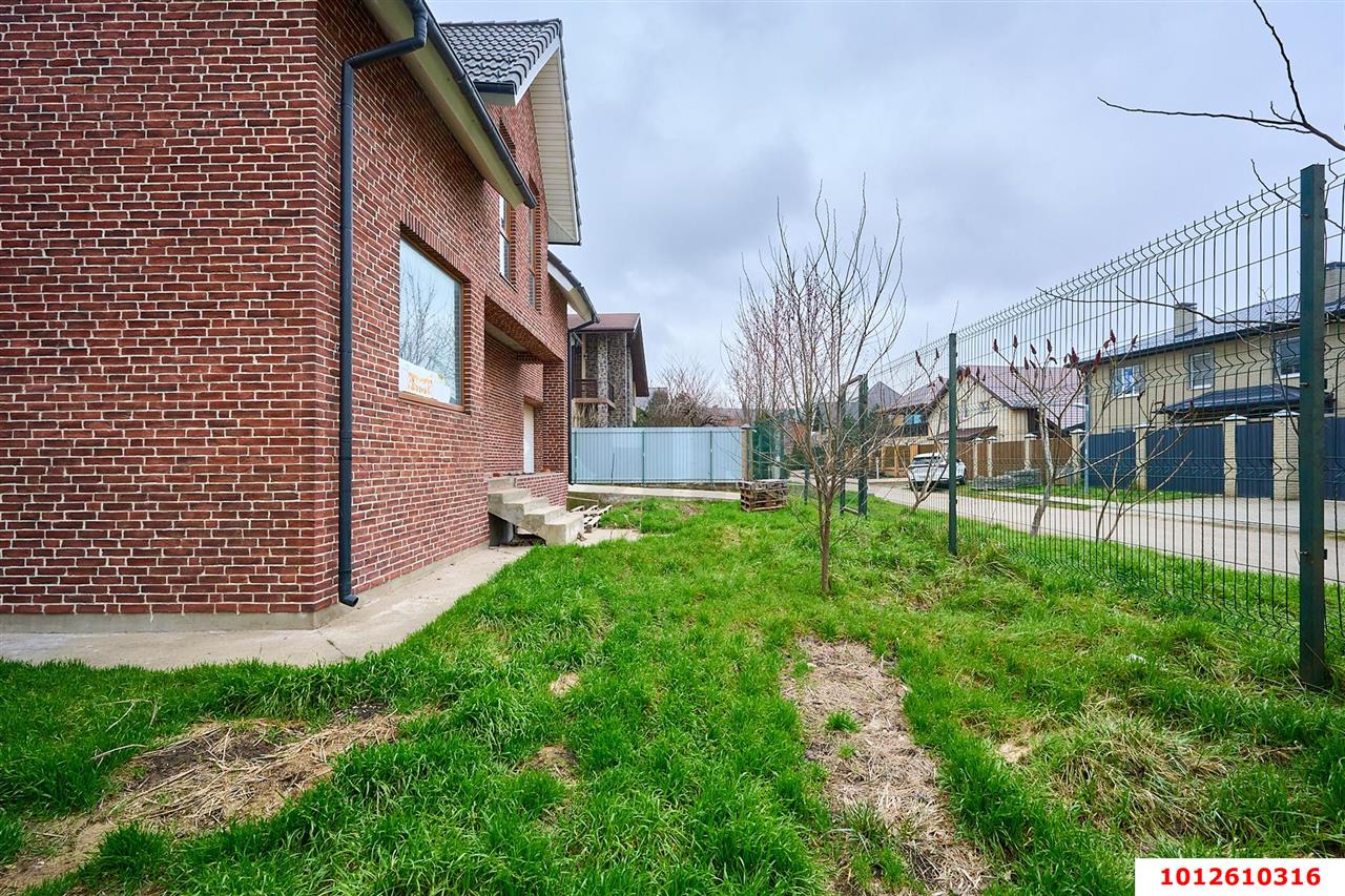 Фото №6: Дом 201 м² + 5.1 сот. - Краснодар, Прикубанский внутригородской округ, п. коттеджный  Зелёная Долина, ул. Феррарская, 6/1