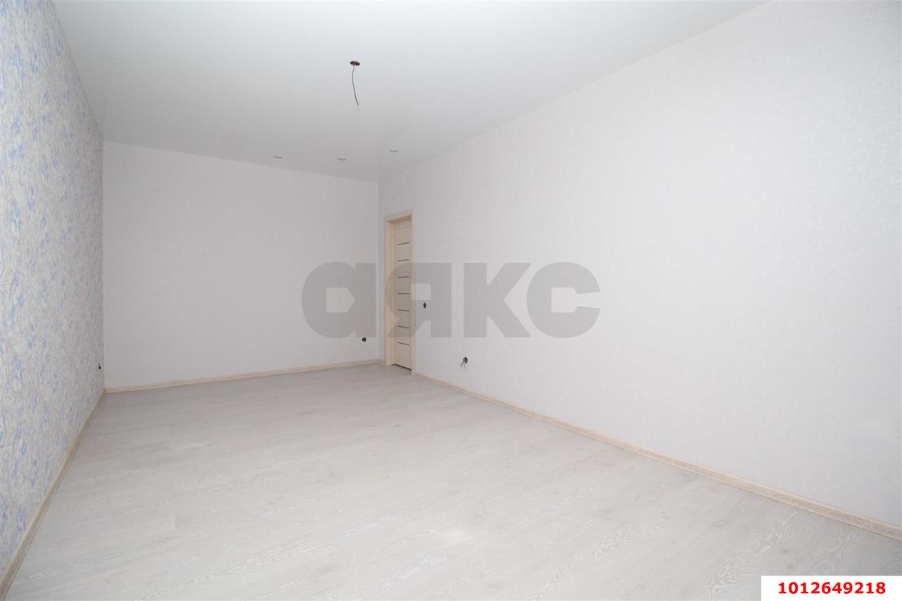 Фото №4: 2-комнатная квартира 79 м² - Краснодар, Прикубанский внутригородской округ, Завод Радиоизмерительных Приборов, мкр. Музыкальный, ул. имени Мусоргского М.П., 3