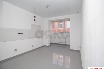 Фото №1: 2-комнатная квартира 79 м² - Краснодар, мкр. Музыкальный, ул. имени Мусоргского М.П., 3