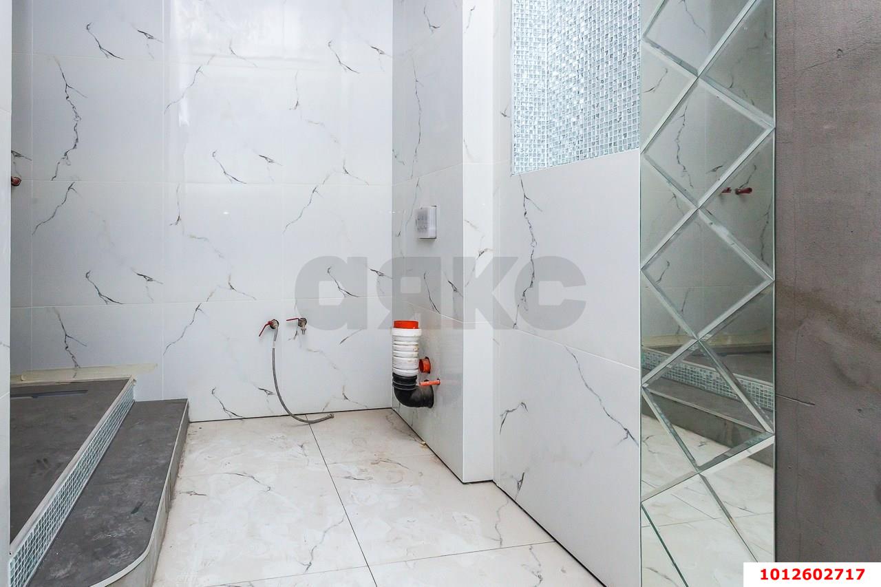 Фото №11: 3-комнатная квартира 135 м² - Краснодар, ул. Комсомольская, 8