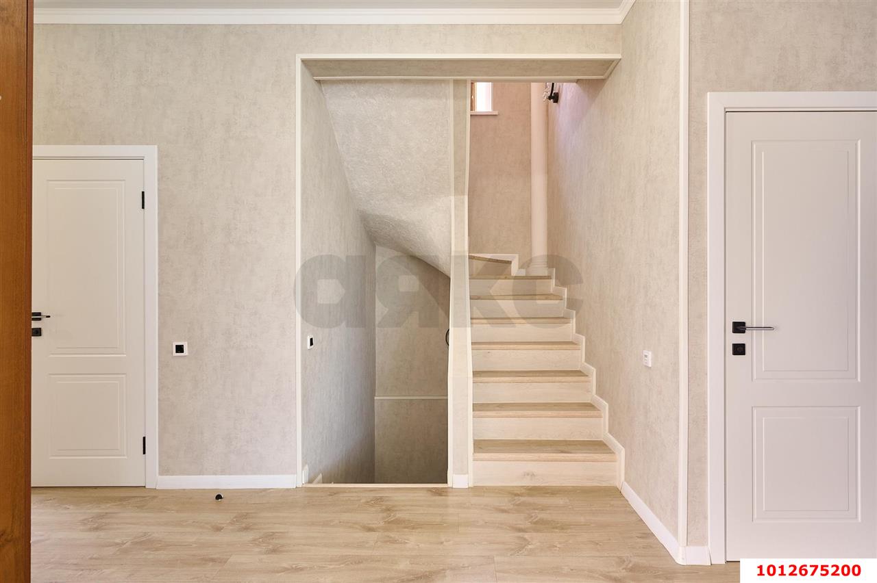 Фото №7: Дом 358 м² + 5 сот. - Краснодар, ул. Крыловская, 25