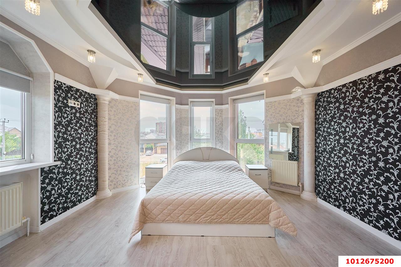 Фото №11: Дом 358 м² + 5 сот. - Краснодар, ул. Крыловская, 25