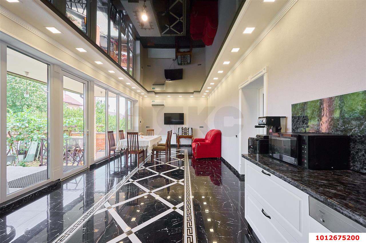 Фото №3: Дом 358 м² + 5 сот. - Краснодар, ул. Крыловская, 25