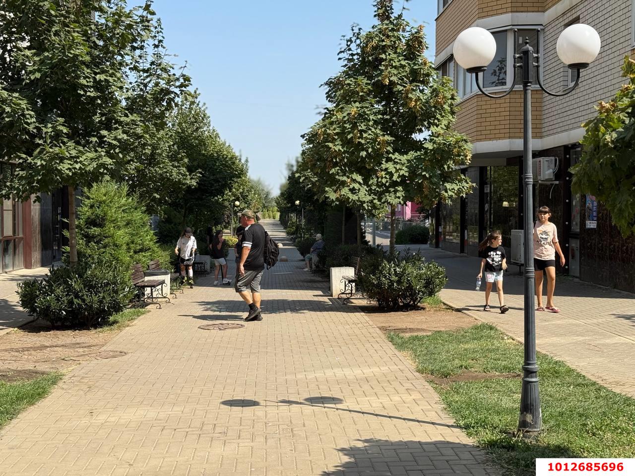 Фото №10: Торговое помещение 32 м² - Краснодар, Светлоград, ул. Красных Партизан, 1/4к11