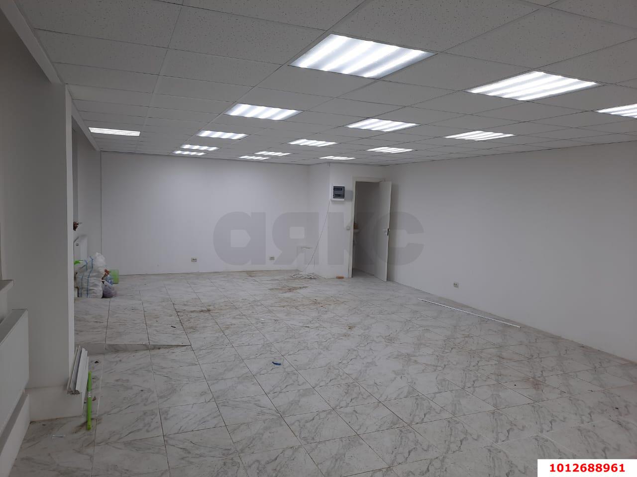 Фото №3: Коммерция 64 м² - Краснодар, Гидростроителей, Карасунский внутригородской округ, жилой комплекс Грин Парк, мкр. Участок №35, ул. имени Дмитрия Благоева, 29к1