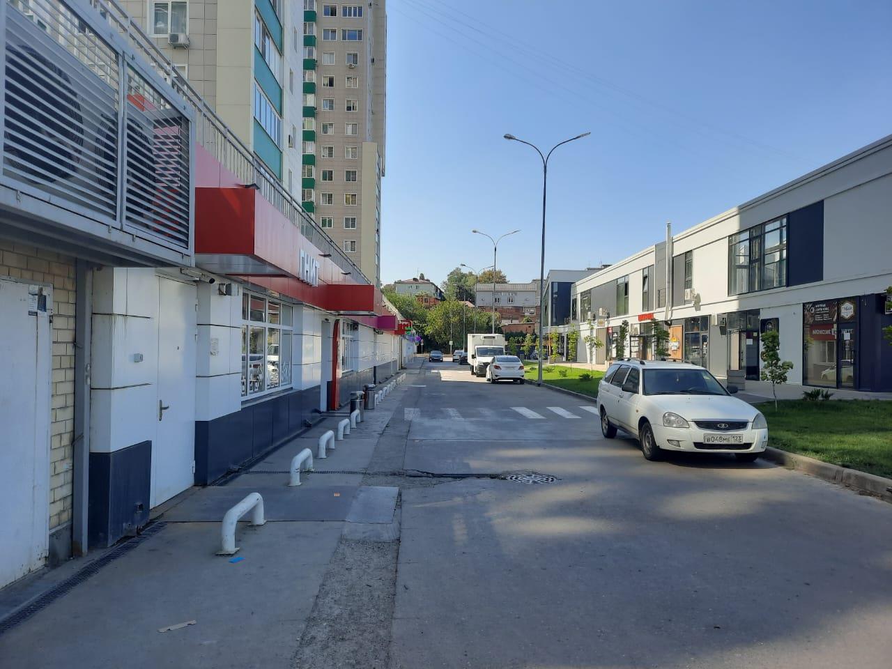 Фото №2: Коммерция 64 м² - Краснодар, Гидростроителей, Карасунский внутригородской округ, жилой комплекс Грин Парк, мкр. Участок №35, ул. имени Дмитрия Благоева, 29к1