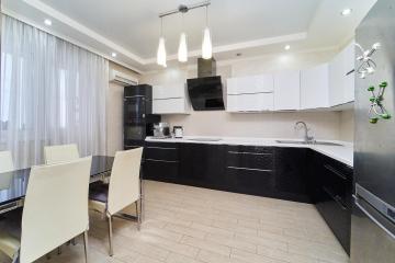 Фото №1: 3-комнатная квартира 114 м² - Краснодар, мкр. Центральный, ул. Промышленная, 49/1