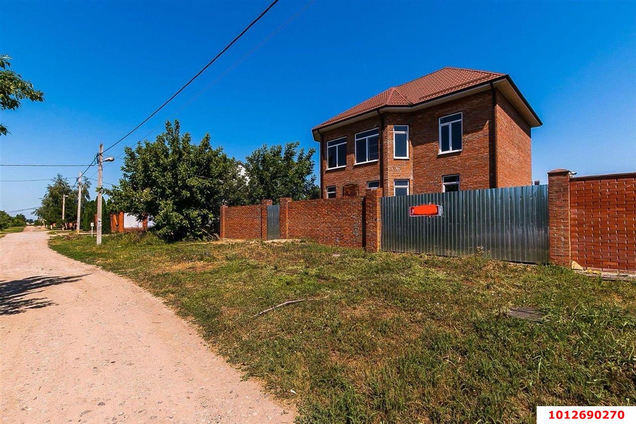 Фото №1: Дом 232 м² + 7.5 сот. - Краснодар, Прикубанский внутригородской округ, мкр. Горхутор, ул. Яхонтовая, 30