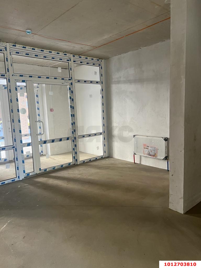 Фото №2: Торговое помещение 170 м² - Краснодар, жилой комплекс На Стахановской, ул. Стахановская, 1/5к4
