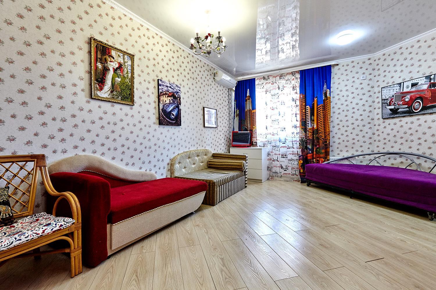 Фото №1: 1-комнатная квартира 43 м² - Краснодар, ЖК Зелёный Квартал, Карасунский внутригородской округ, Центральный внутригородской округ, Черёмушки, мкр. жилой комплекс Зелёный квартал, ул. Селезнёва, 4/10