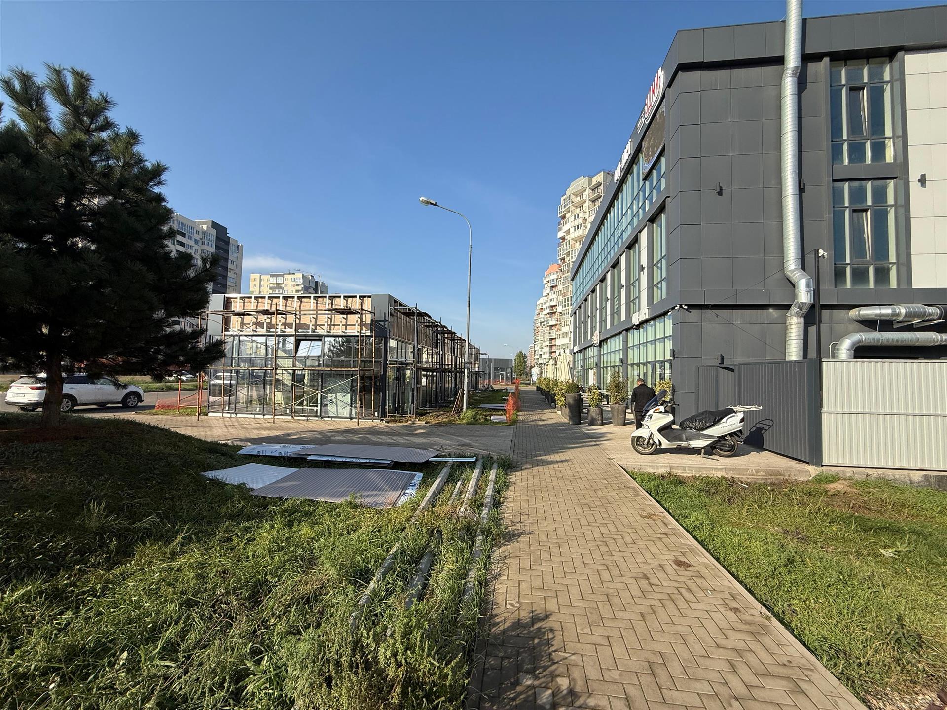 Фото №10: Коммерция 1260 м² - Краснодар, жилой комплекс Самолёт, отделение № 2 Агрофирмы Солнечная, жилой комплекс Движение, жилой комплекс Зелёный театр, Прикубанский внутригородской округ, мкр. жилой комплекс Мой Город, ул. Западный Обход, 39