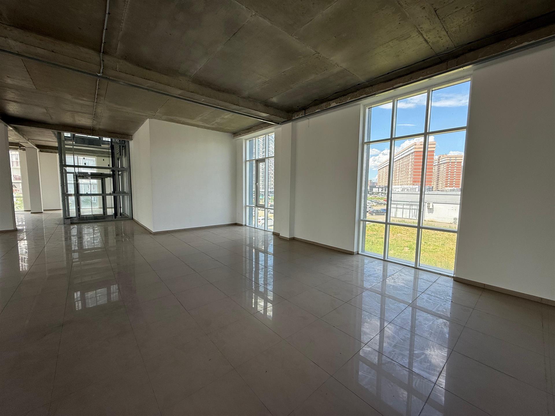 Фото №9: Коммерция 1260 м² - Краснодар, жилой комплекс Самолёт, отделение № 2 Агрофирмы Солнечная, жилой комплекс Движение, жилой комплекс Зелёный театр, Прикубанский внутригородской округ, мкр. жилой комплекс Мой Город, ул. Западный Обход, 39