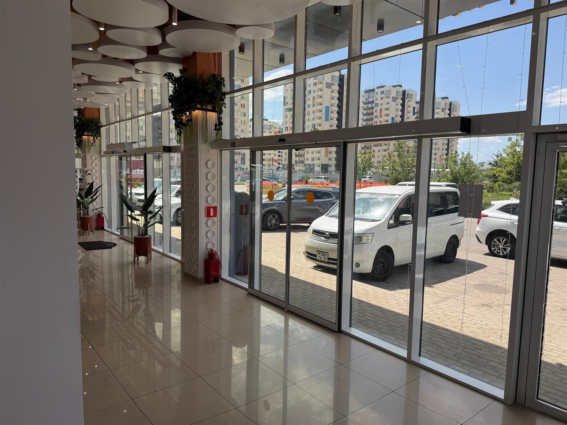 Фото №4: Коммерция 1260 м² - Краснодар, жилой комплекс Самолёт, отделение № 2 Агрофирмы Солнечная, жилой комплекс Движение, жилой комплекс Зелёный театр, Прикубанский внутригородской округ, мкр. жилой комплекс Мой Город, ул. Западный Обход, 39