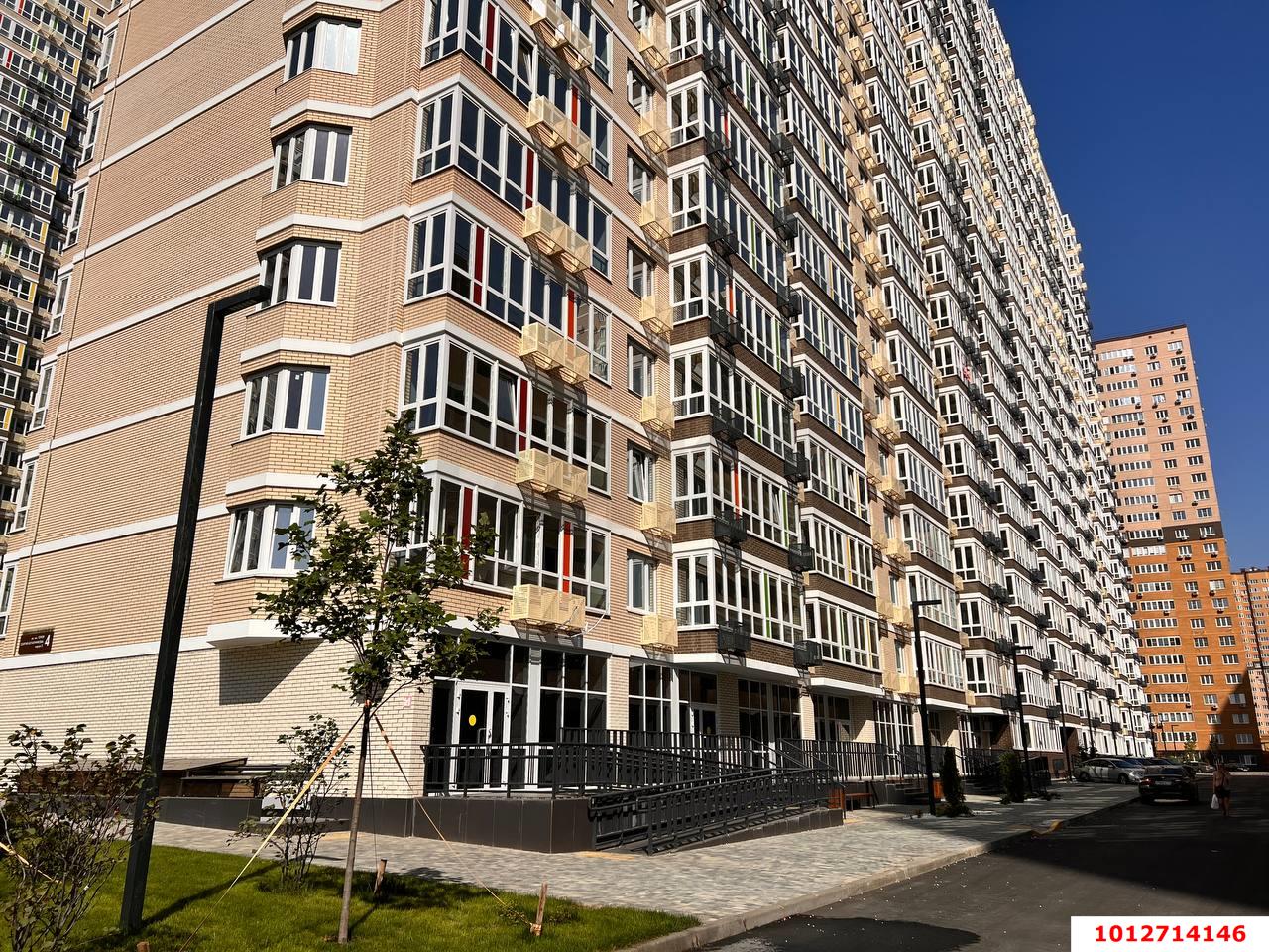 Фото №3: Торговое помещение 62 м² - Краснодар, жилой комплекс Абрикосово, ул. имени Героя Георгия Бочарникова, 4к2