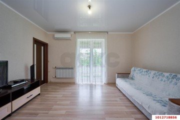 Фото №1: 3-комнатная квартира 65 м² - Краснодар, мкр. Камвольно-суконный Комбинат, ул. Сормовская, 18