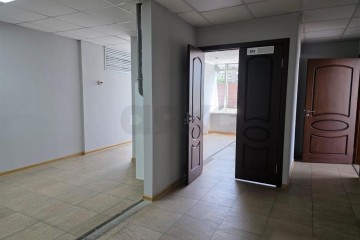 Фото №5: Офисное помещение 567 м² - Краснодар, мкр. Центральный, ул. Гимназическая, 32