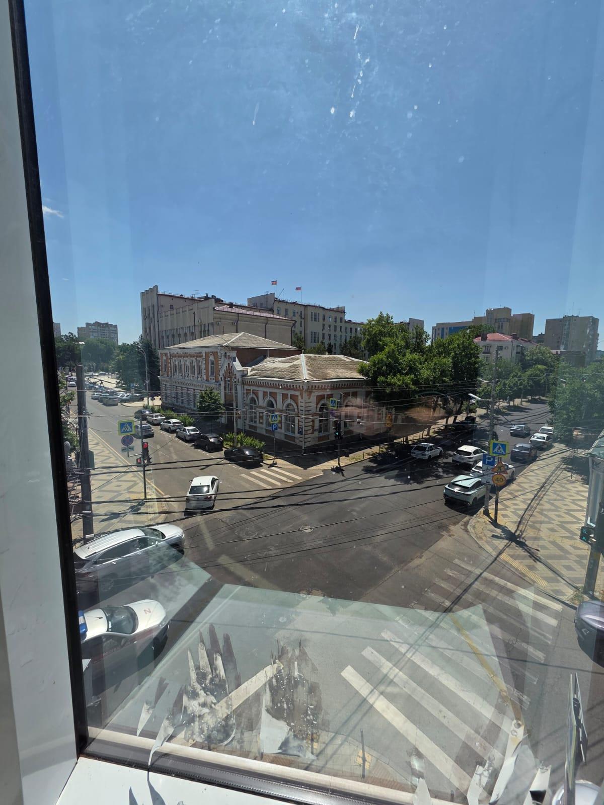 Фото №10: Коммерция 567 м² - Краснодар, Центральный внутригородской округ, Западный внутригородской округ, мкр. Центральный, ул. Гимназическая, 32