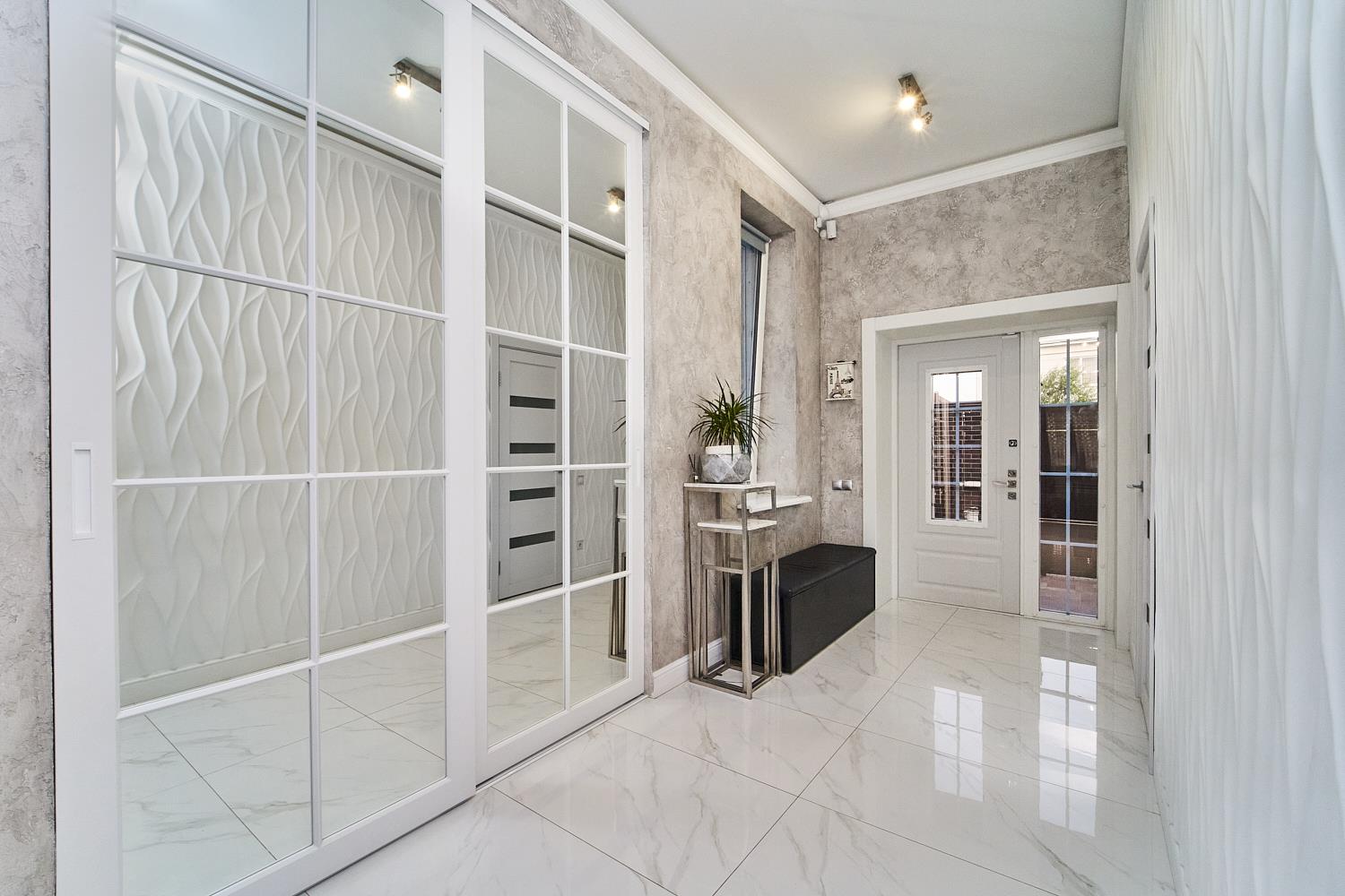 Фото №5: Дом 280 м² + 8 сот. - Российский, мкр. Прикубанский внутригородской округ, ул. Бархатная, 42