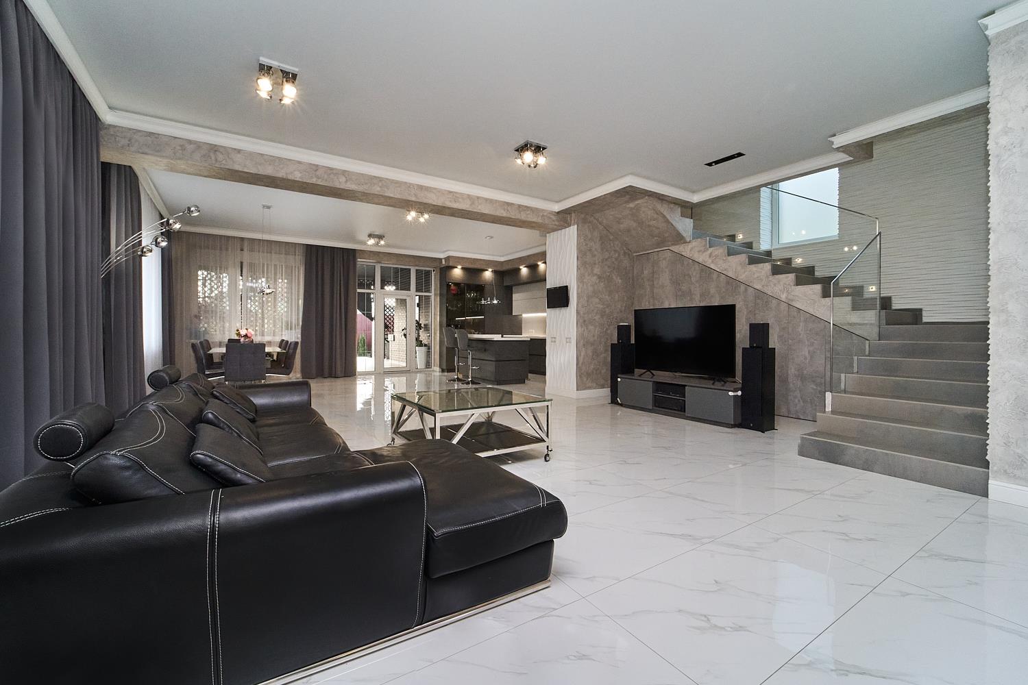 Фото №8: Дом 280 м² + 8 сот. - Российский, мкр. Прикубанский внутригородской округ, ул. Бархатная, 42