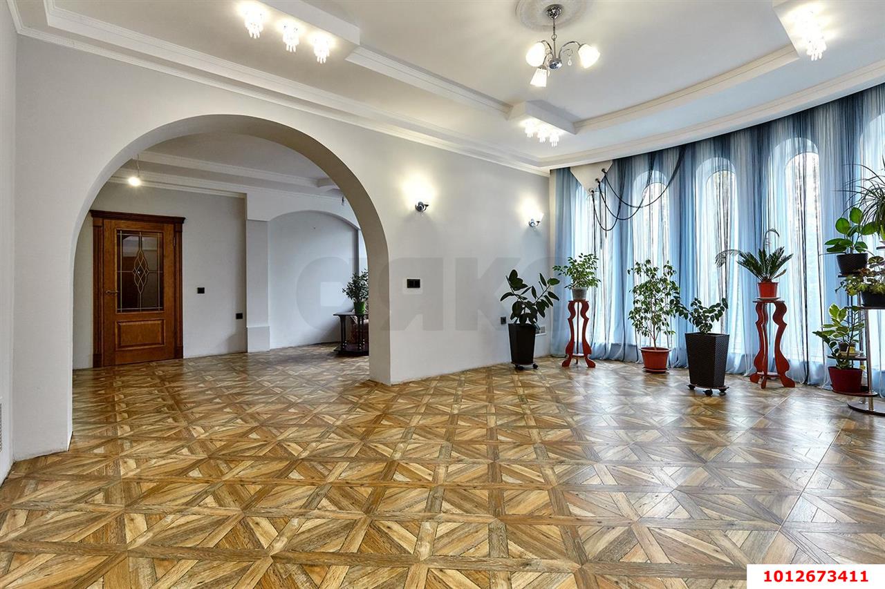 Фото №10: Дом 567 м² + 8 сот. - Краснодар, Прикубанский внутригородской округ, мкр. Новый, ул. Высотная, 1