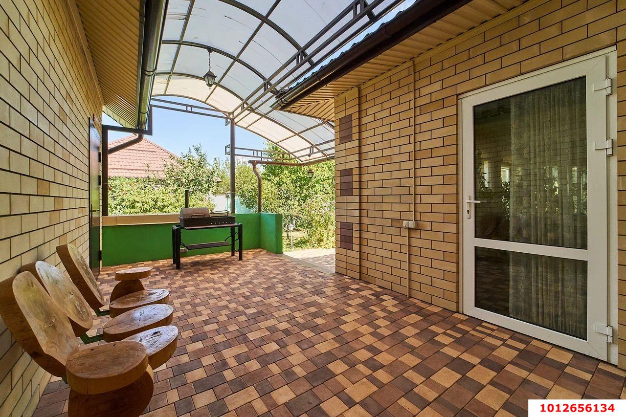 Фото №3: Дом 208 м² + 10 сот. - СНТ Пригород, мкр. Прикубанский внутригородской округ, ул. Атамана Бурсака, 29