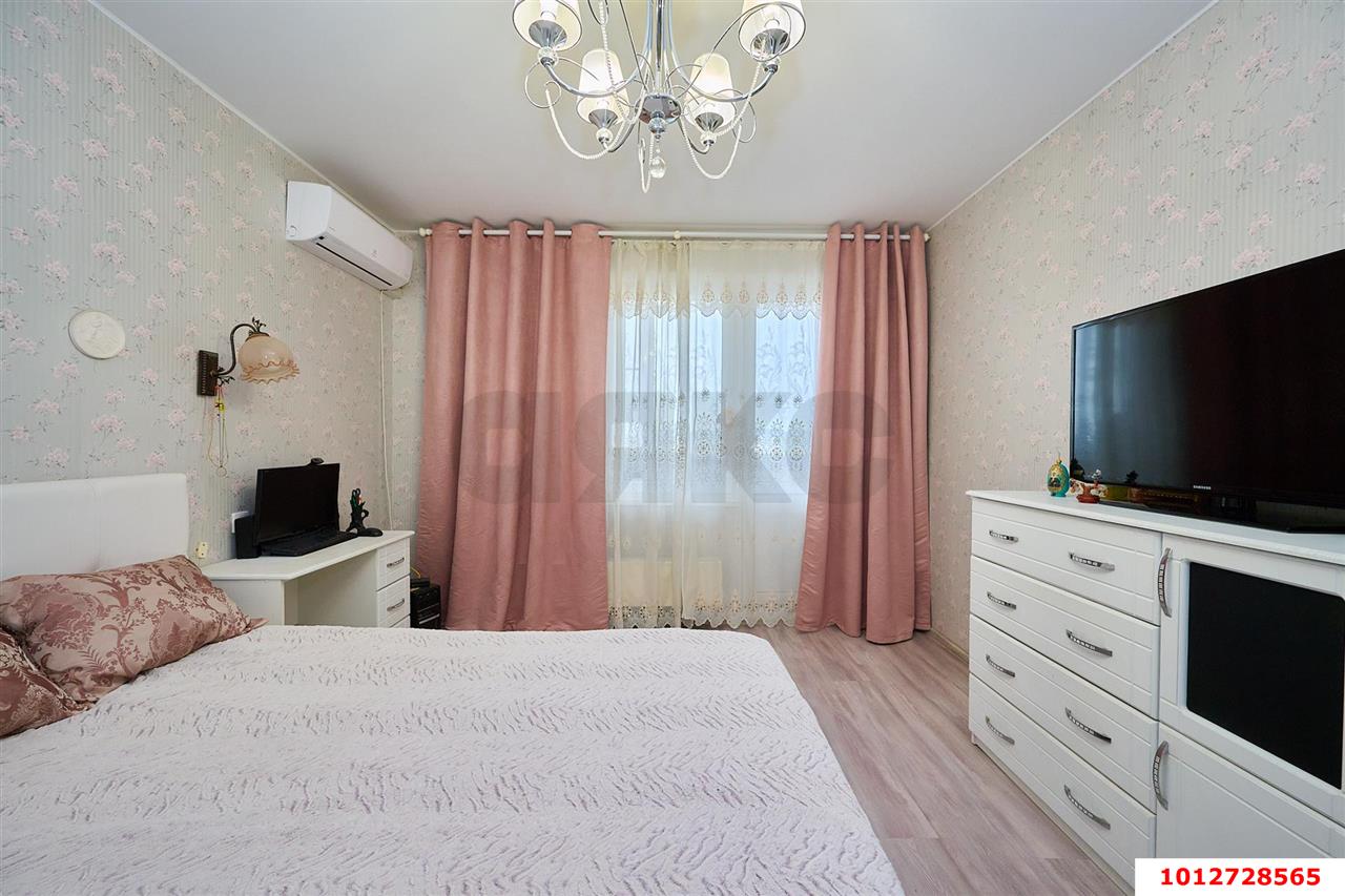 Фото №12: 2-комнатная квартира 73 м² - Краснодар, Микрохирургии глаза, ул. Академика Лукьяненко, 34