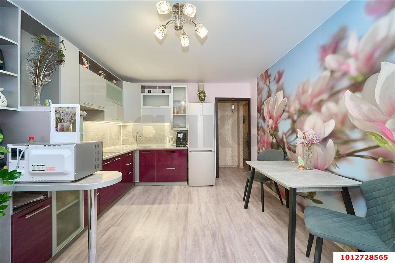 Фото №7: 2-комнатная квартира 73 м² - Краснодар, Микрохирургии глаза, ул. Академика Лукьяненко, 34