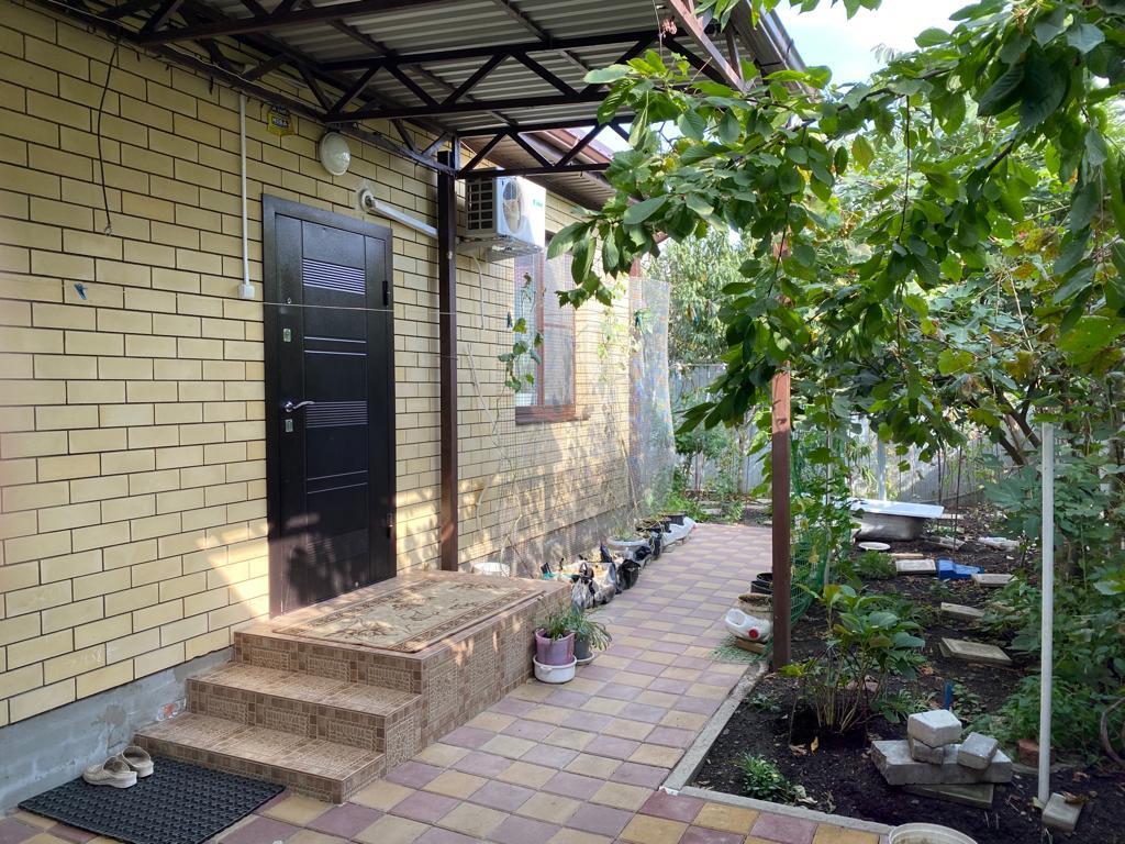 Фото №1: Дом 67 м² + 2.5 сот. - Кубаночка, мкр. Прикубанский внутригородской округ, ул. Коммунаров, 16